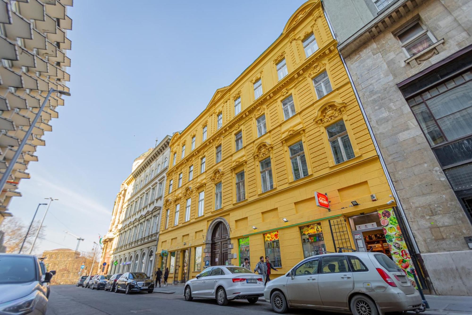 Dorotea - Cosy Home In The Heart Of Будапеща Екстериор снимка