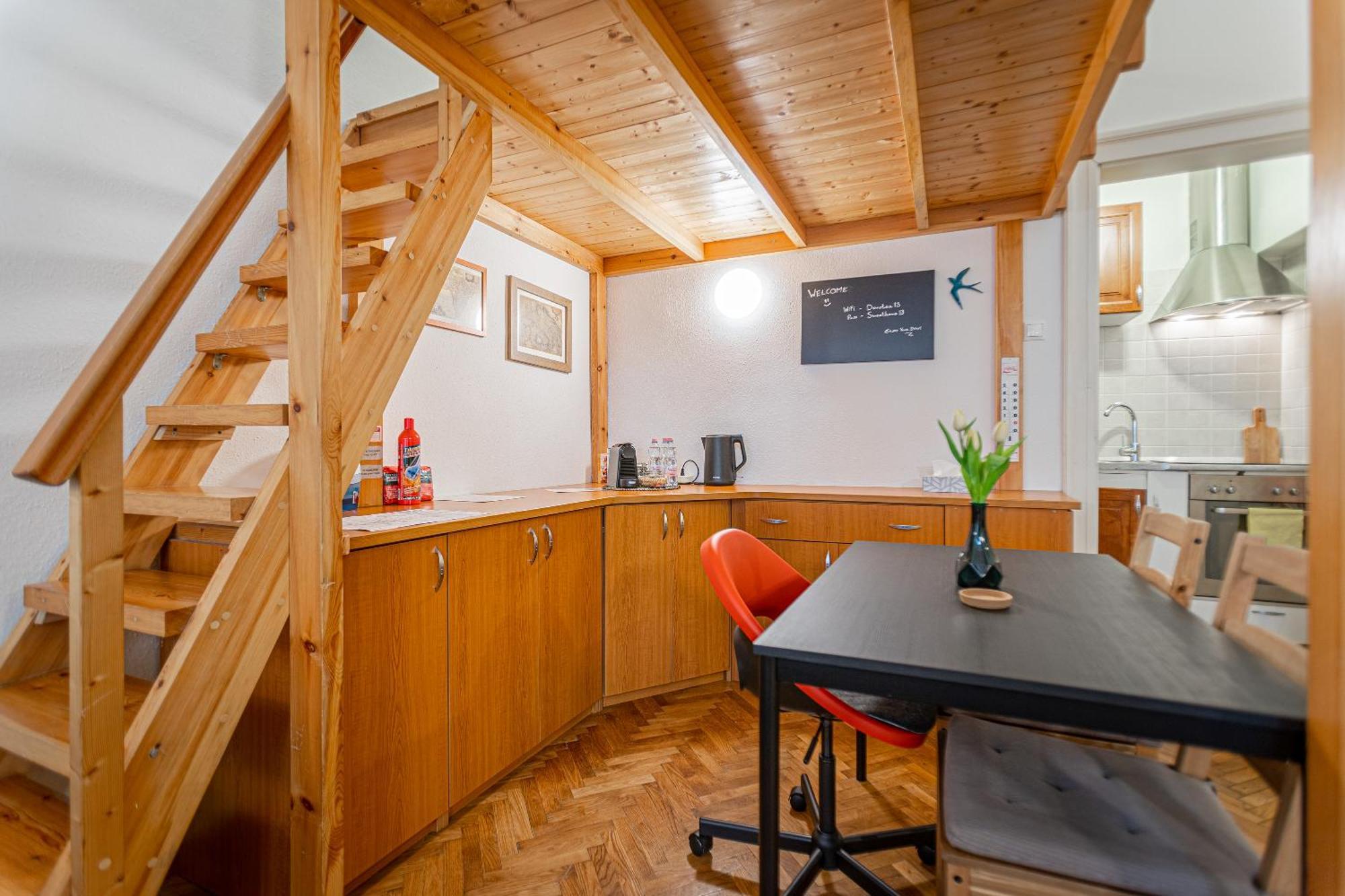 Dorotea - Cosy Home In The Heart Of Будапеща Екстериор снимка